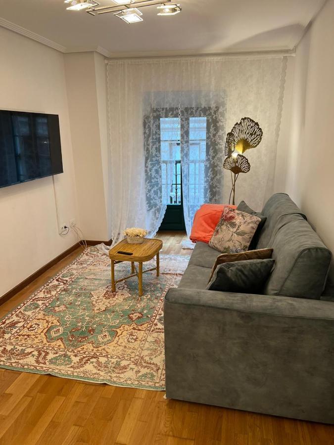 Apartamentos El Escudo Centro 里瓦德塞利亚 外观 照片