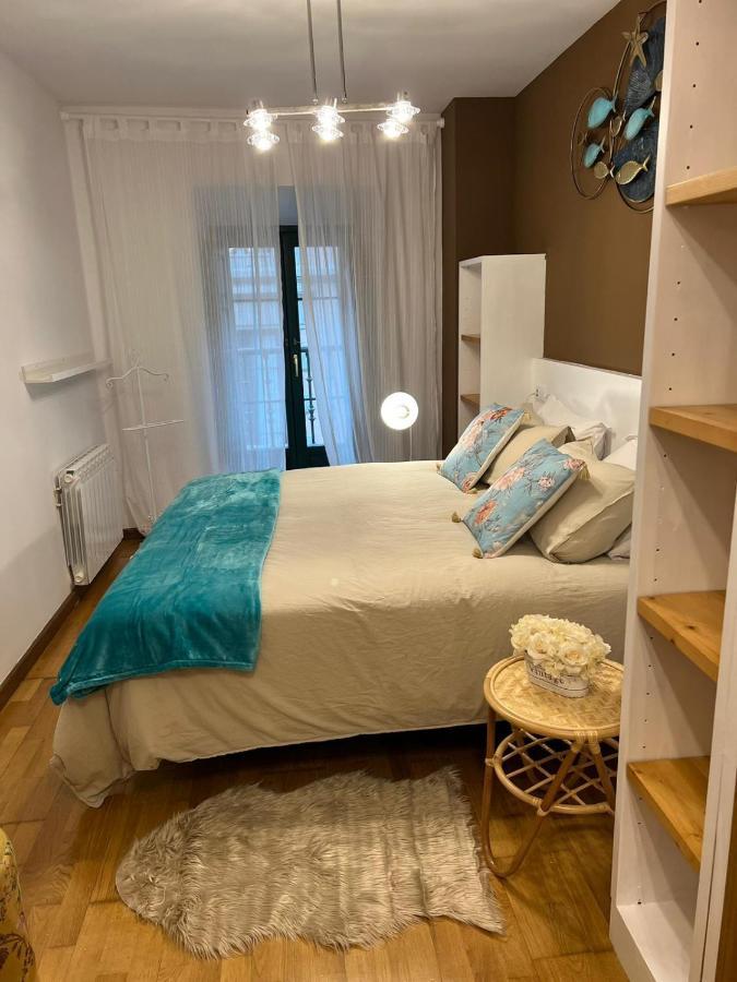 Apartamentos El Escudo Centro 里瓦德塞利亚 外观 照片